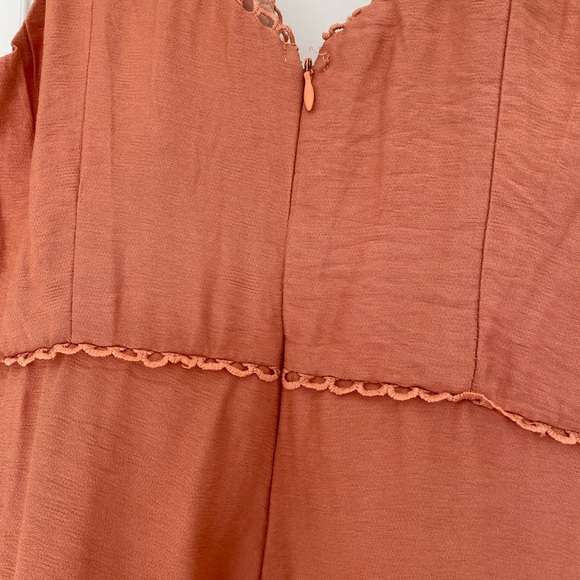 V Neck Dress - Picture 6 of 10